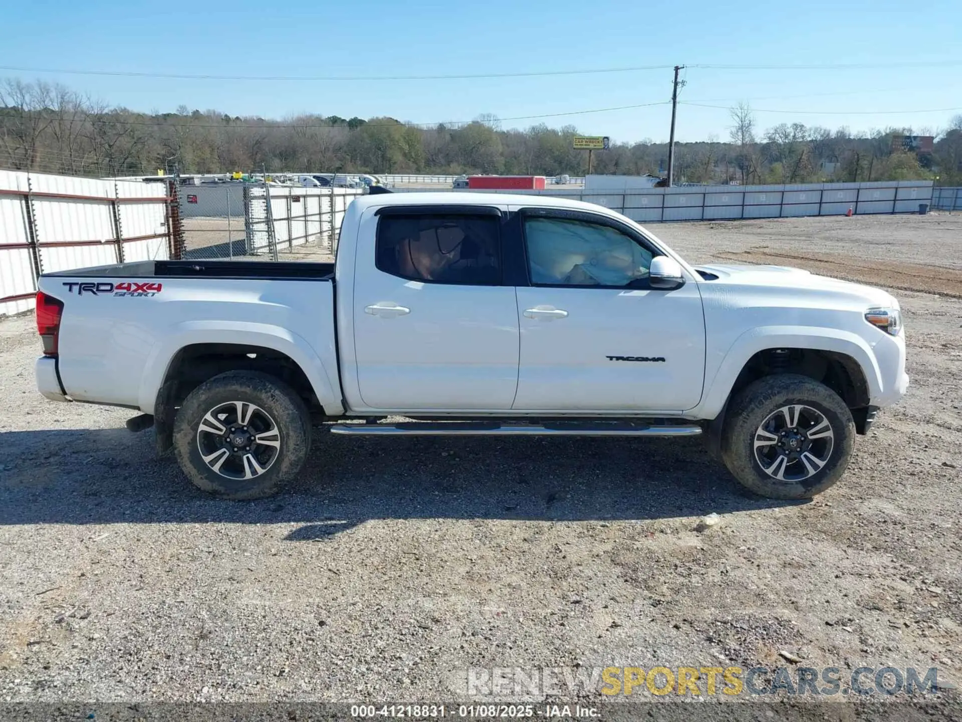 14 fotografías del automóvil dañado 3TMCZ5ANXKM286403 TOYOTA TACOMA 2019