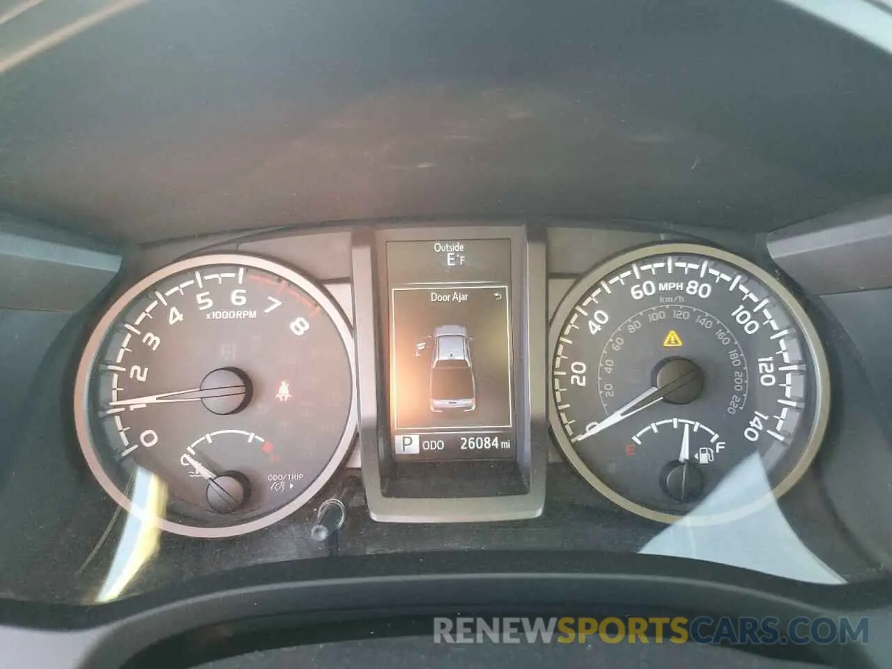 8 fotografías del automóvil dañado 3TMDZ5BN0KM069736 TOYOTA TACOMA 2019