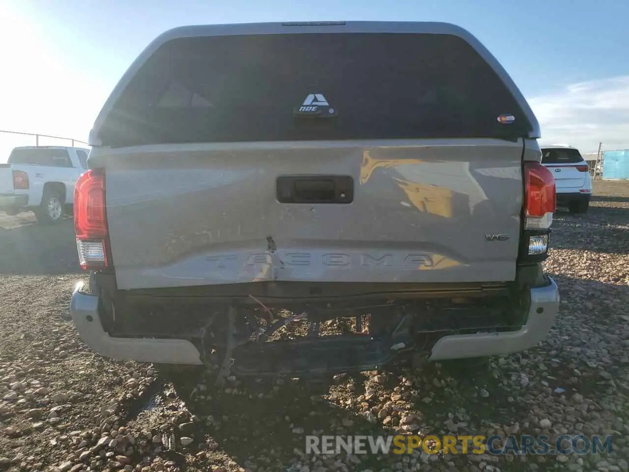 9 fotografías del automóvil dañado 3TMDZ5BN0KM069736 TOYOTA TACOMA 2019