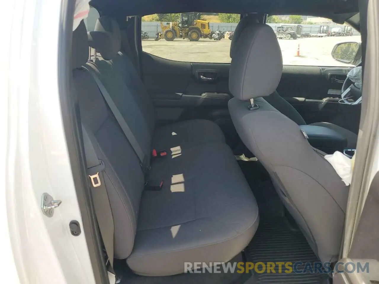 10 fotografías del automóvil dañado 3TMDZ5BN0KM071311 TOYOTA TACOMA 2019