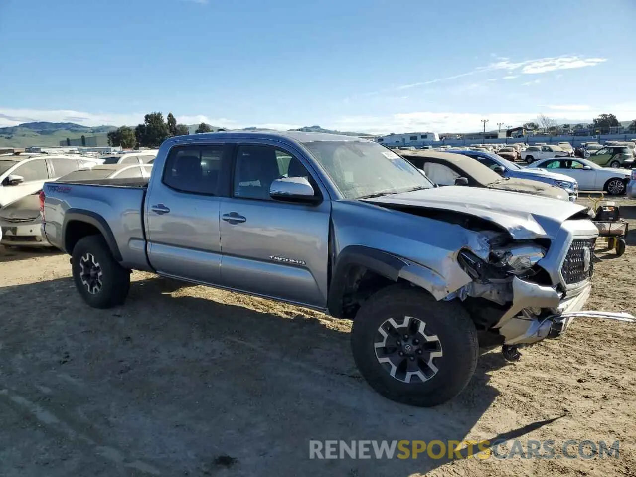 4 fotografías del automóvil dañado 3TMDZ5BN0KM078758 TOYOTA TACOMA 2019