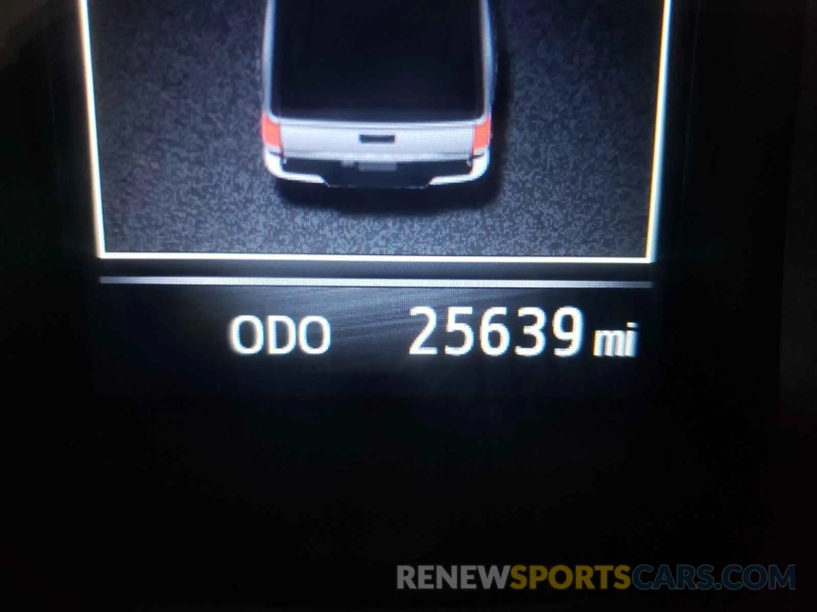 8 fotografías del automóvil dañado 3TMDZ5BN1KM063766 TOYOTA TACOMA 2019