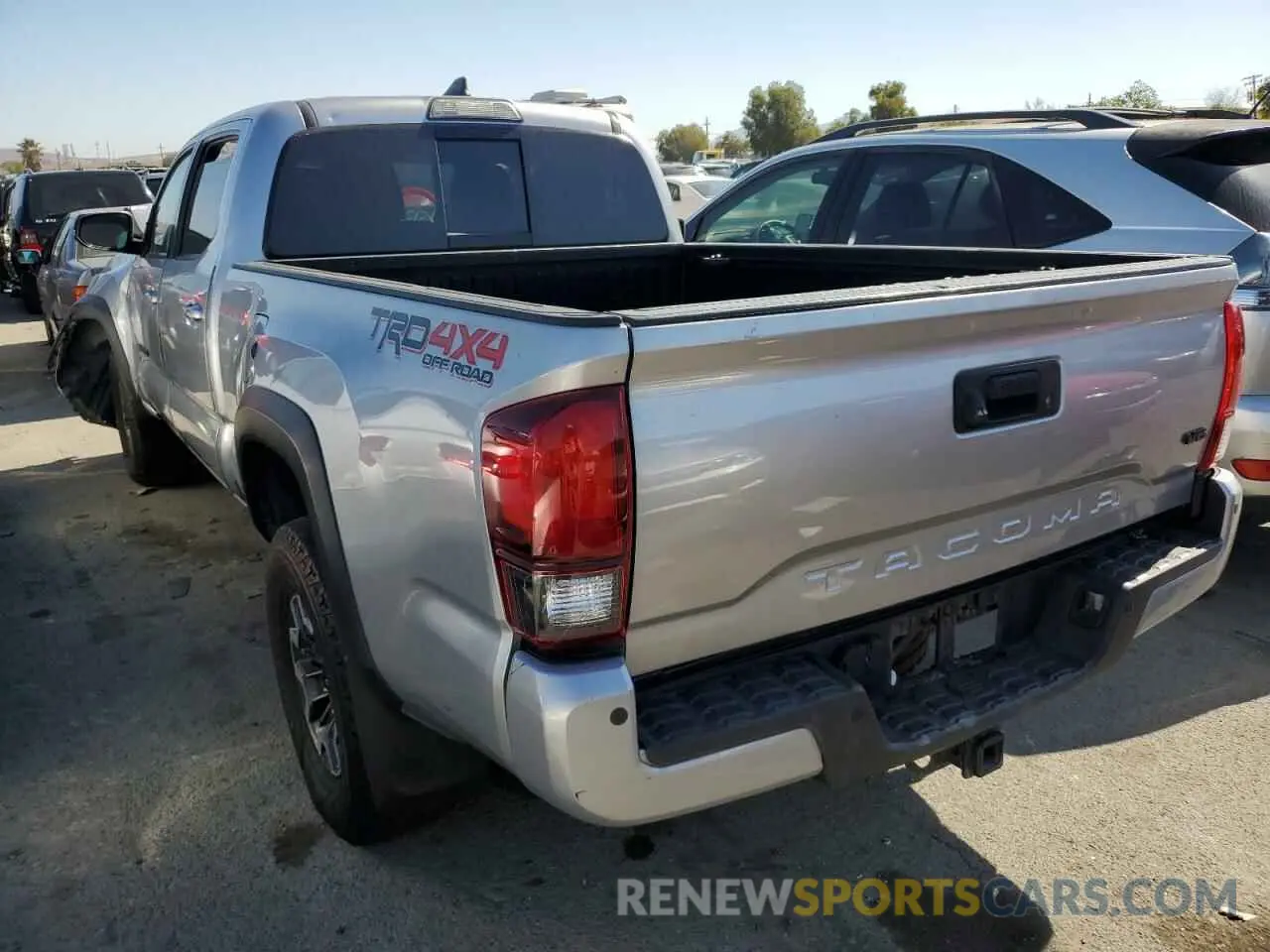 3 fotografías del automóvil dañado 3TMDZ5BN2KM055191 TOYOTA TACOMA 2019