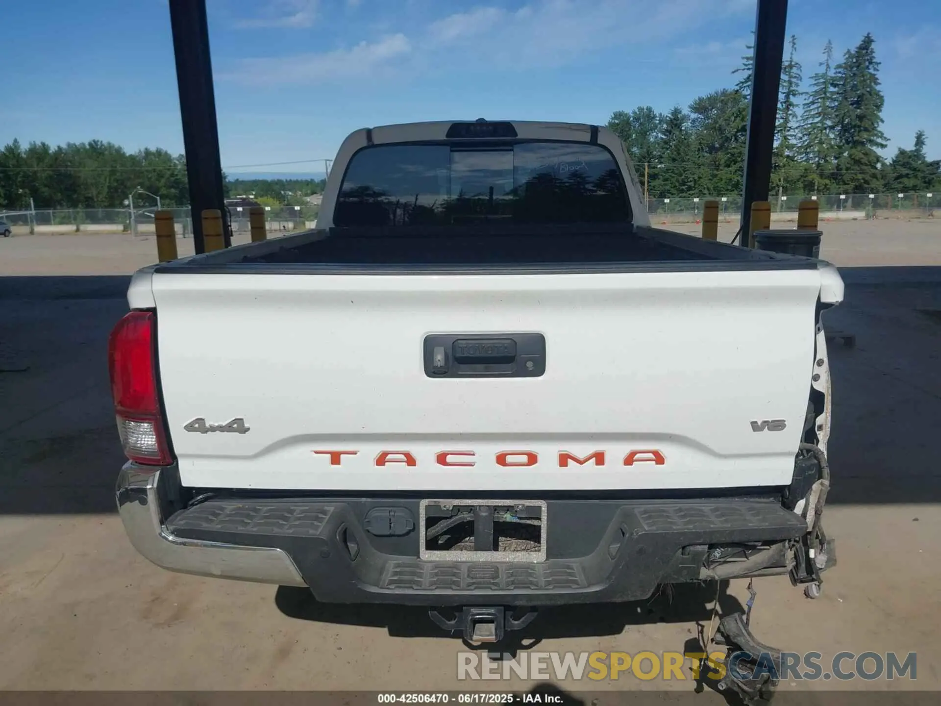 15 fotografías del automóvil dañado 3TMDZ5BN2KM077627 TOYOTA TACOMA 2019