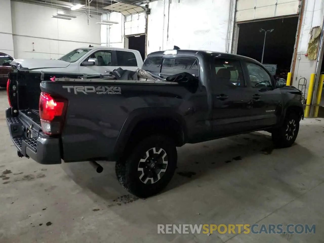 3 fotografías del automóvil dañado 3TMDZ5BN2KM079300 TOYOTA TACOMA 2019