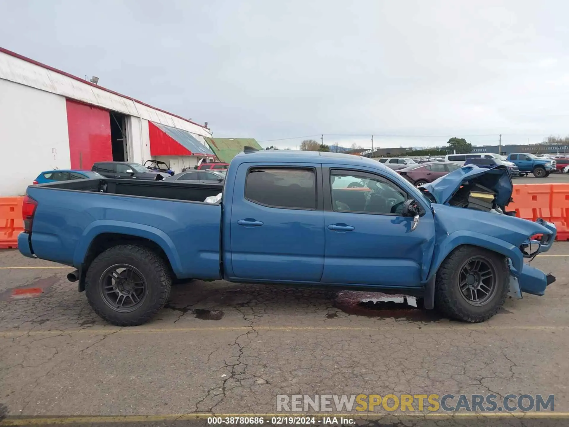 12 fotografías del automóvil dañado 3TMDZ5BN3KM075269 TOYOTA TACOMA 2019