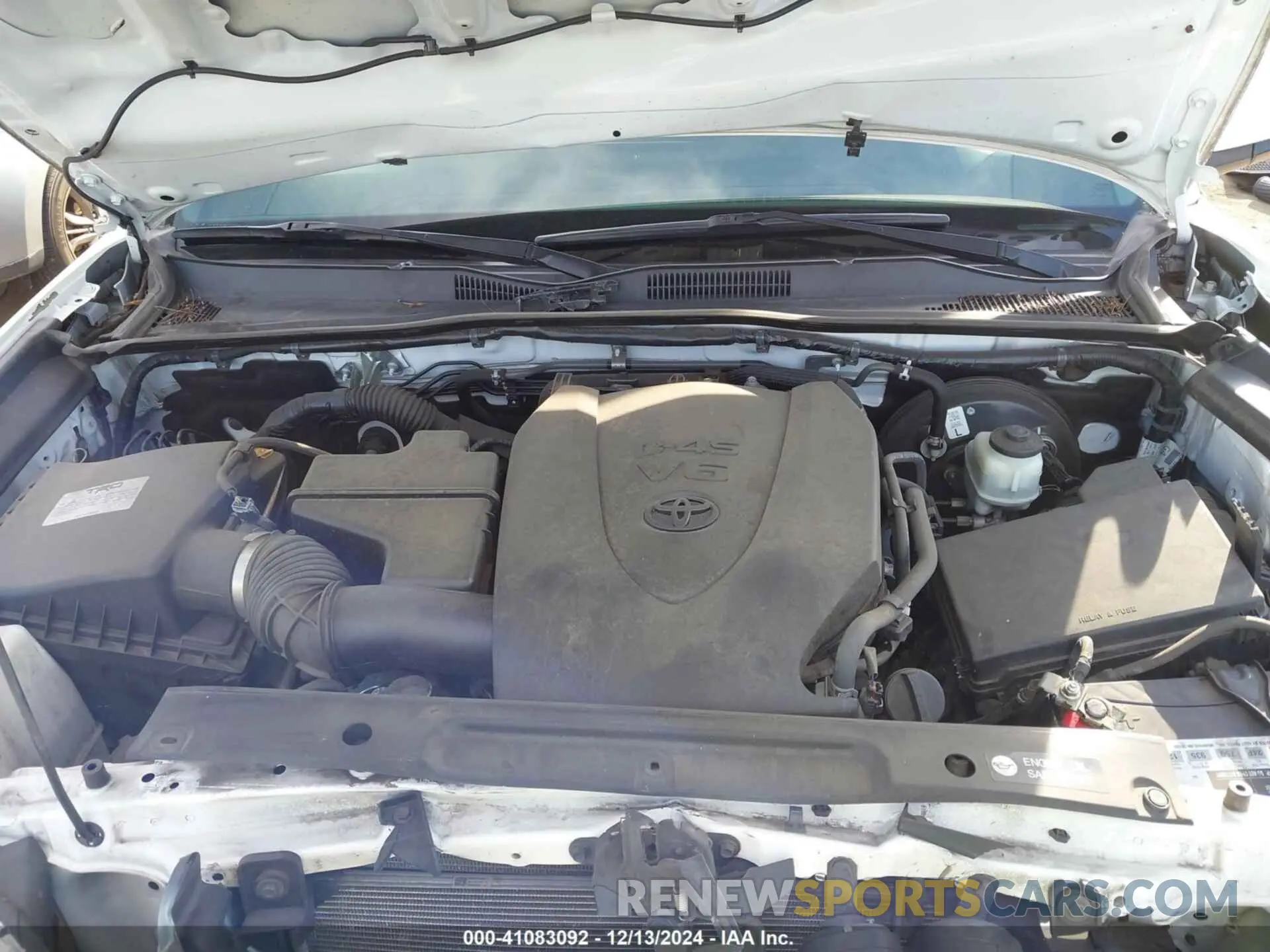 10 fotografías del automóvil dañado 3TMDZ5BN4KM057265 TOYOTA TACOMA 2019