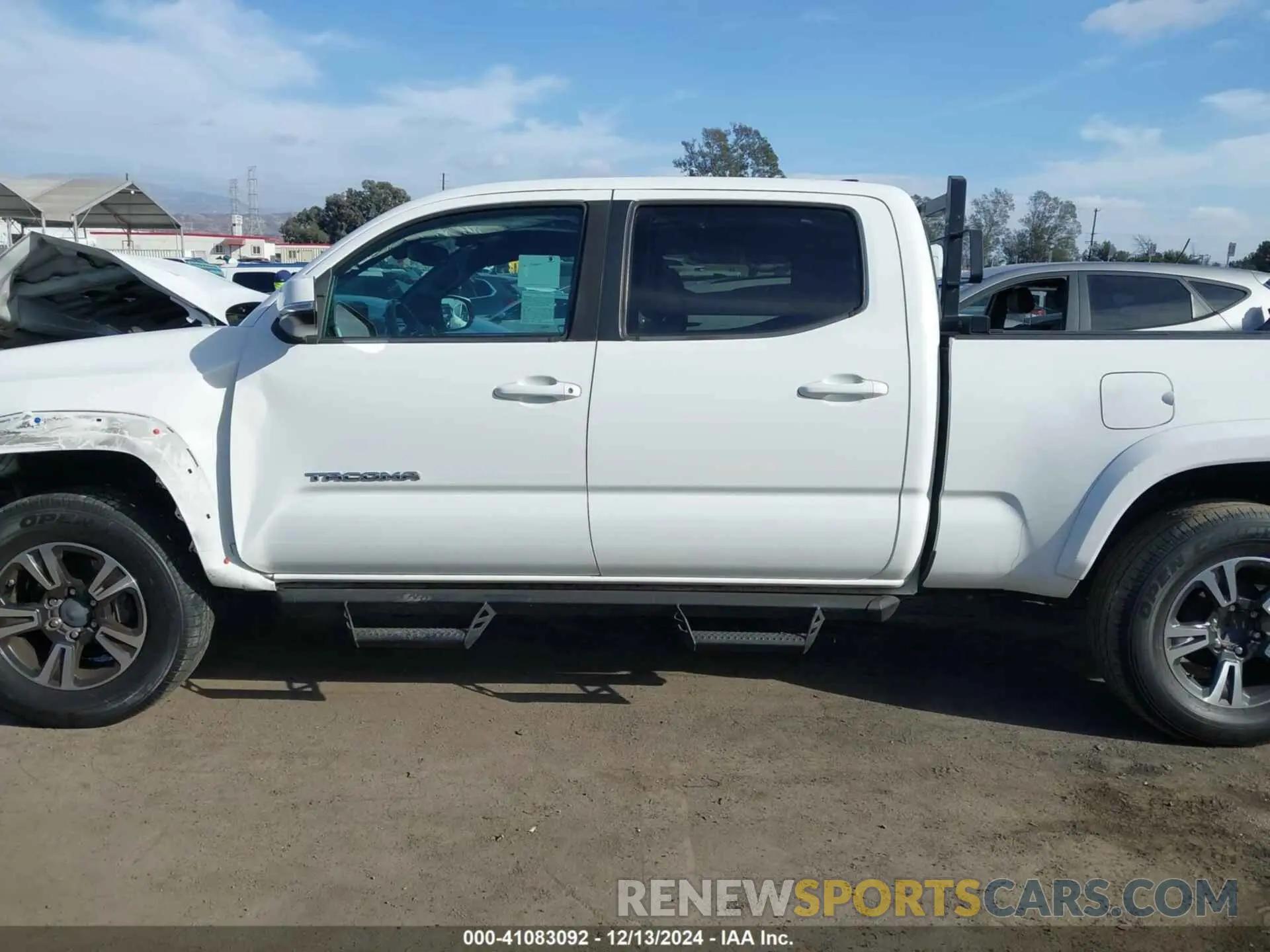 14 fotografías del automóvil dañado 3TMDZ5BN4KM057265 TOYOTA TACOMA 2019