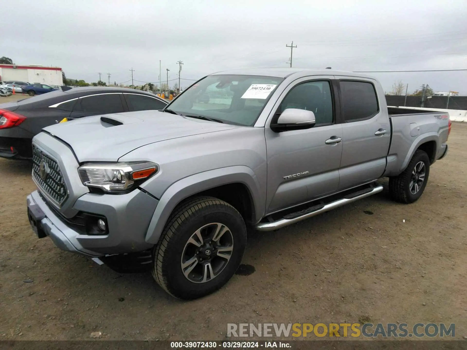2 fotografías del automóvil dañado 3TMDZ5BN4KM065141 TOYOTA TACOMA 2019
