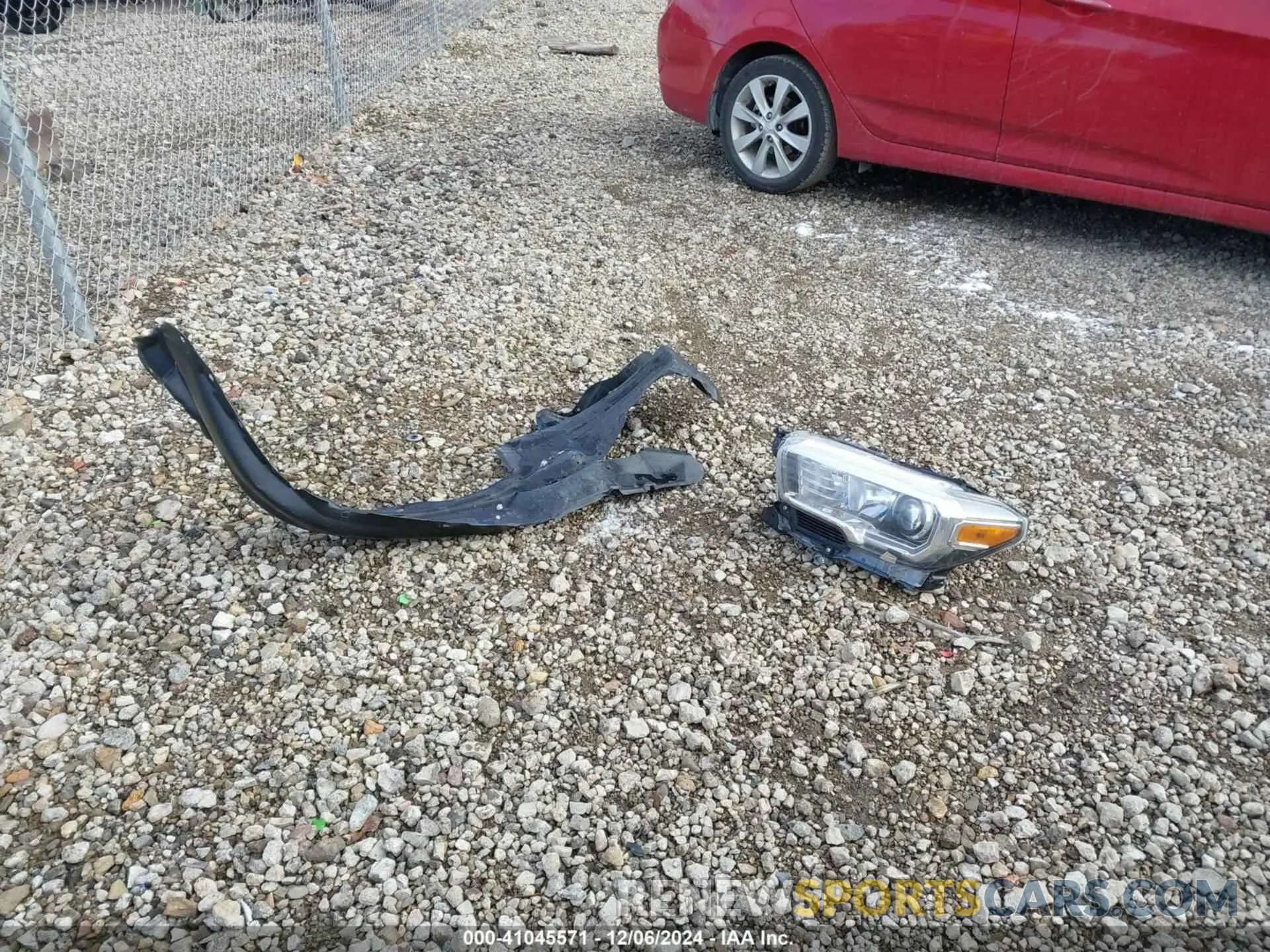 12 fotografías del automóvil dañado 3TMDZ5BN4KM066628 TOYOTA TACOMA 2019
