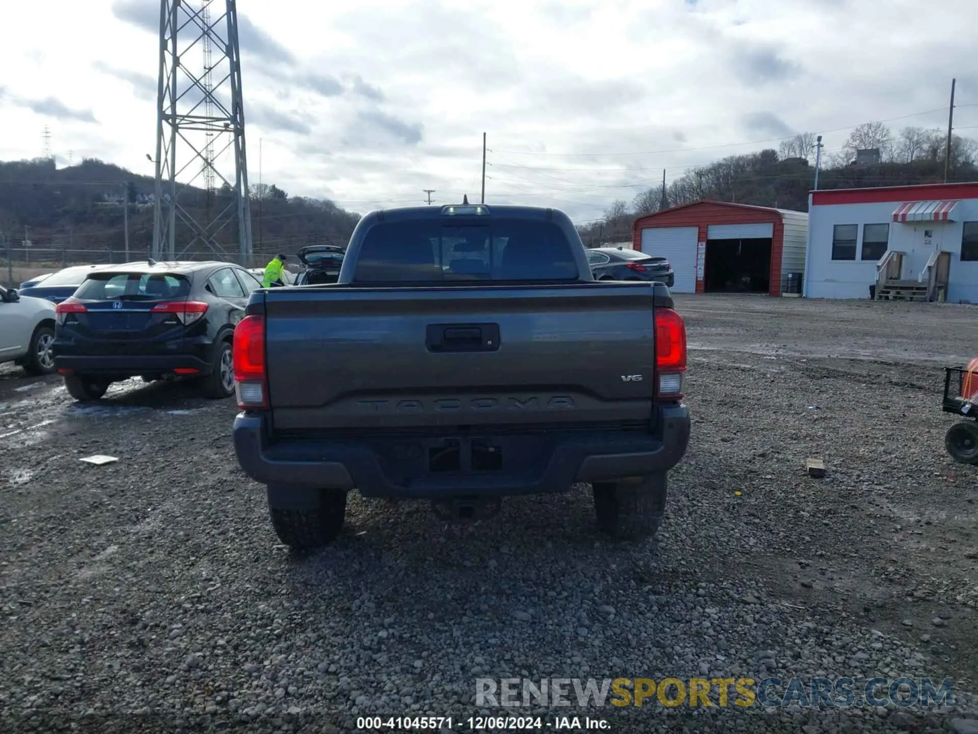 17 fotografías del automóvil dañado 3TMDZ5BN4KM066628 TOYOTA TACOMA 2019