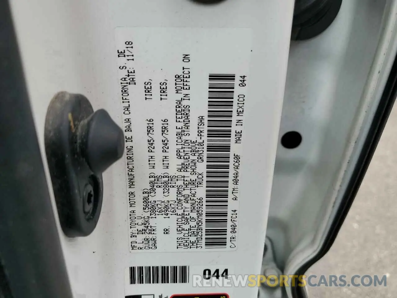 13 fotografías del automóvil dañado 3TMDZ5BN5KM059266 TOYOTA TACOMA 2019