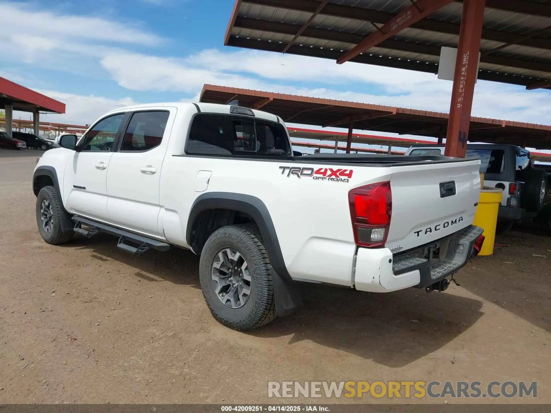 3 fotografías del automóvil dañado 3TMDZ5BN5KM061812 TOYOTA TACOMA 2019
