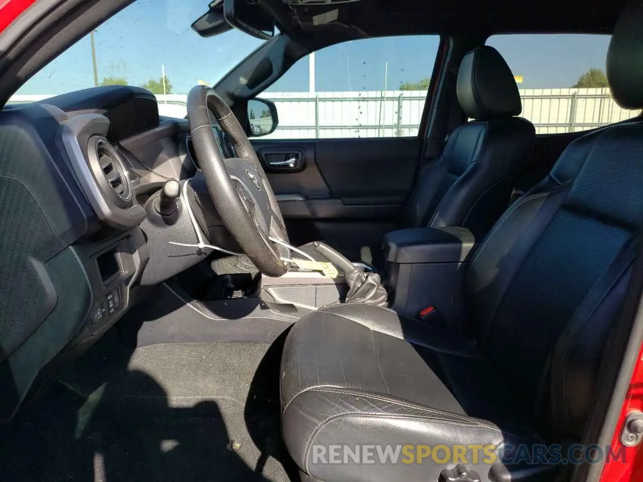 7 fotografías del automóvil dañado 3TMDZ5BN5KM065648 TOYOTA TACOMA 2019