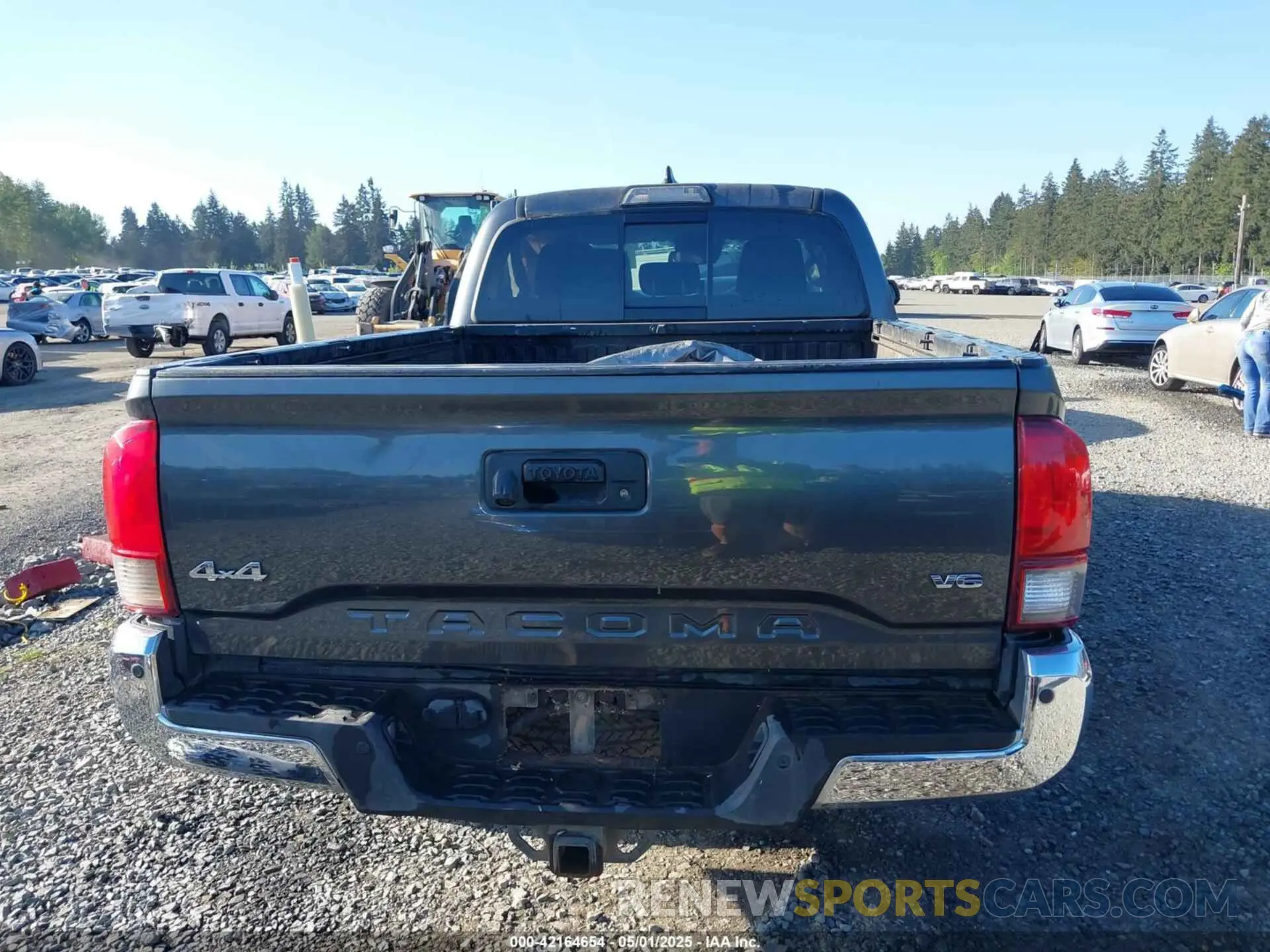 16 fotografías del automóvil dañado 3TMDZ5BN5KM071577 TOYOTA TACOMA 2019