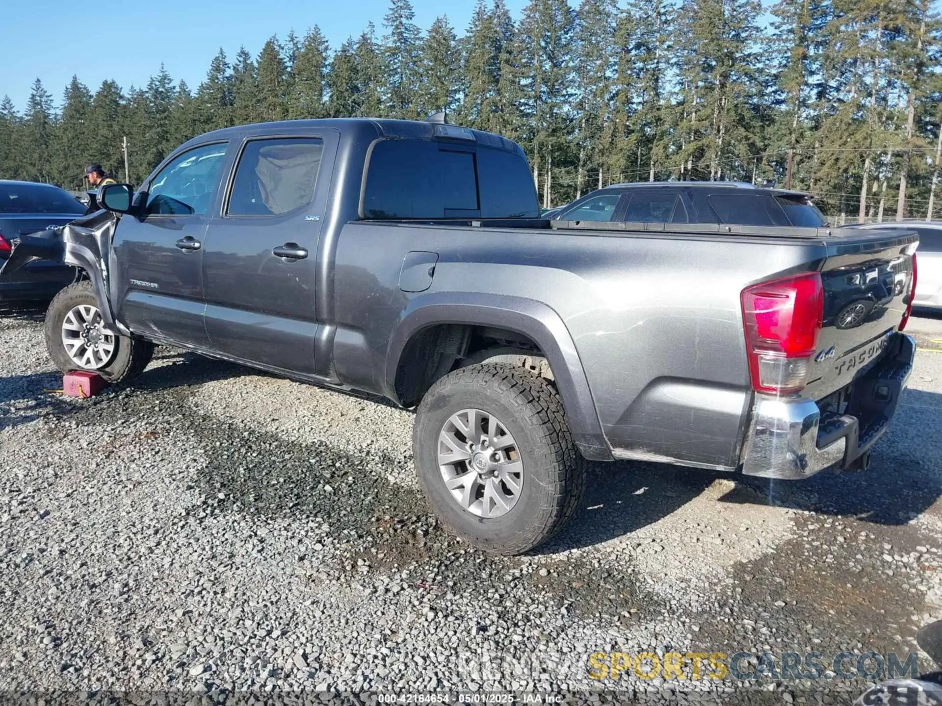 3 fotografías del automóvil dañado 3TMDZ5BN5KM071577 TOYOTA TACOMA 2019
