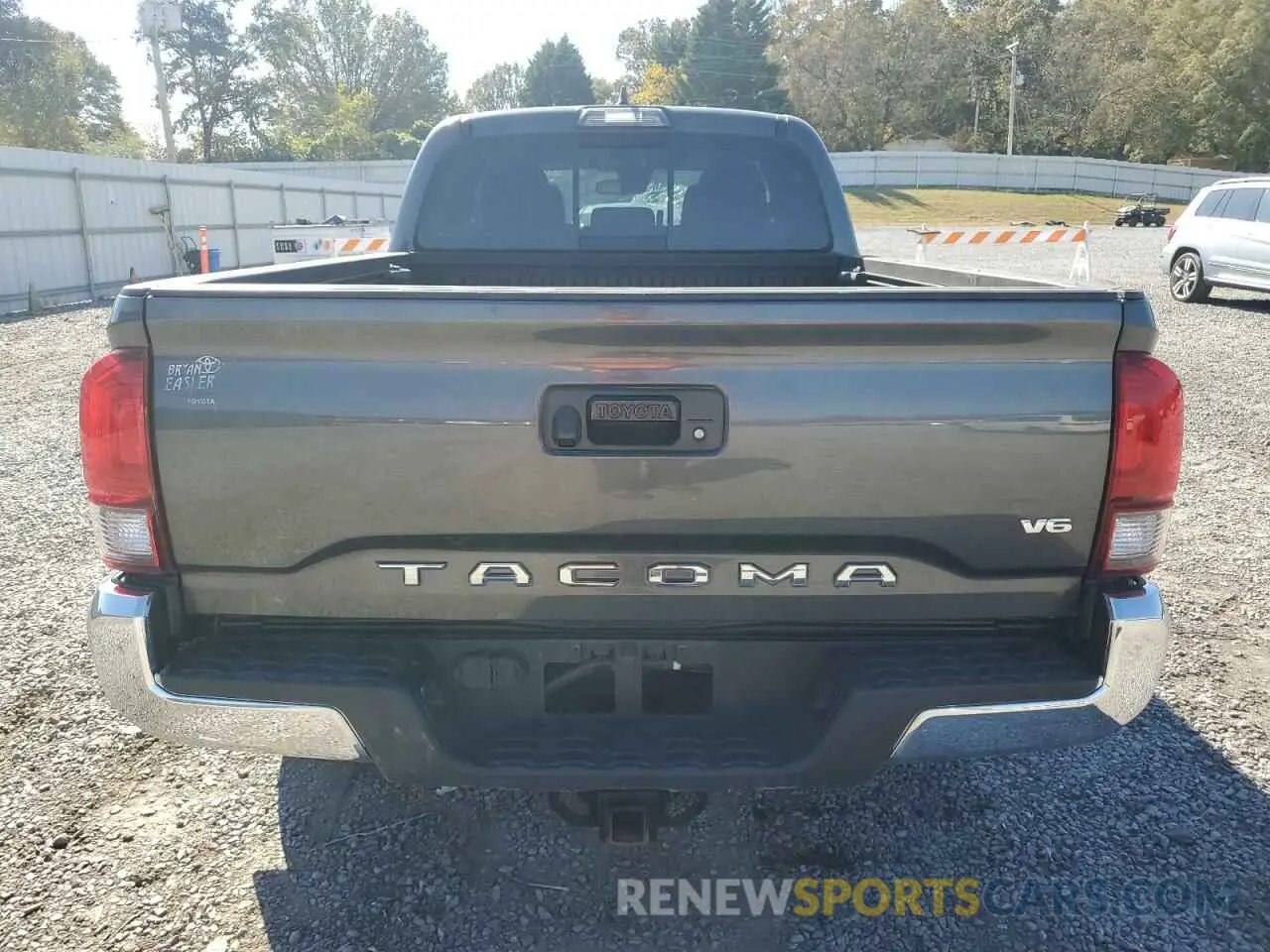6 fotografías del automóvil dañado 3TMDZ5BN6KM069904 TOYOTA TACOMA 2019