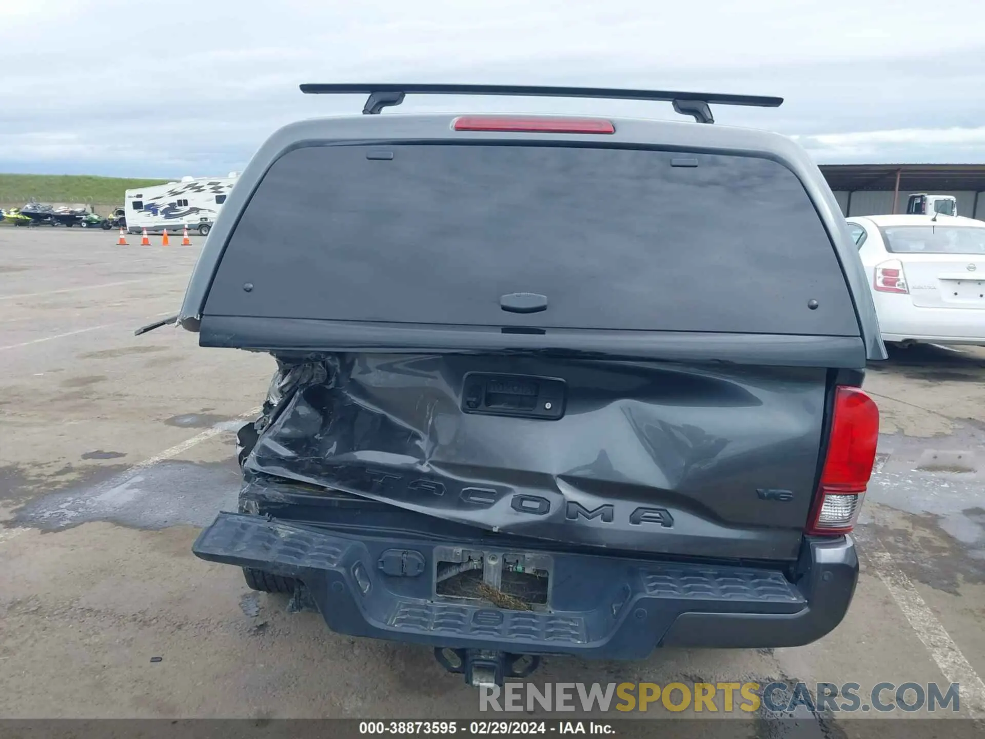 16 fotografías del automóvil dañado 3TMDZ5BN7KM073296 TOYOTA TACOMA 2019