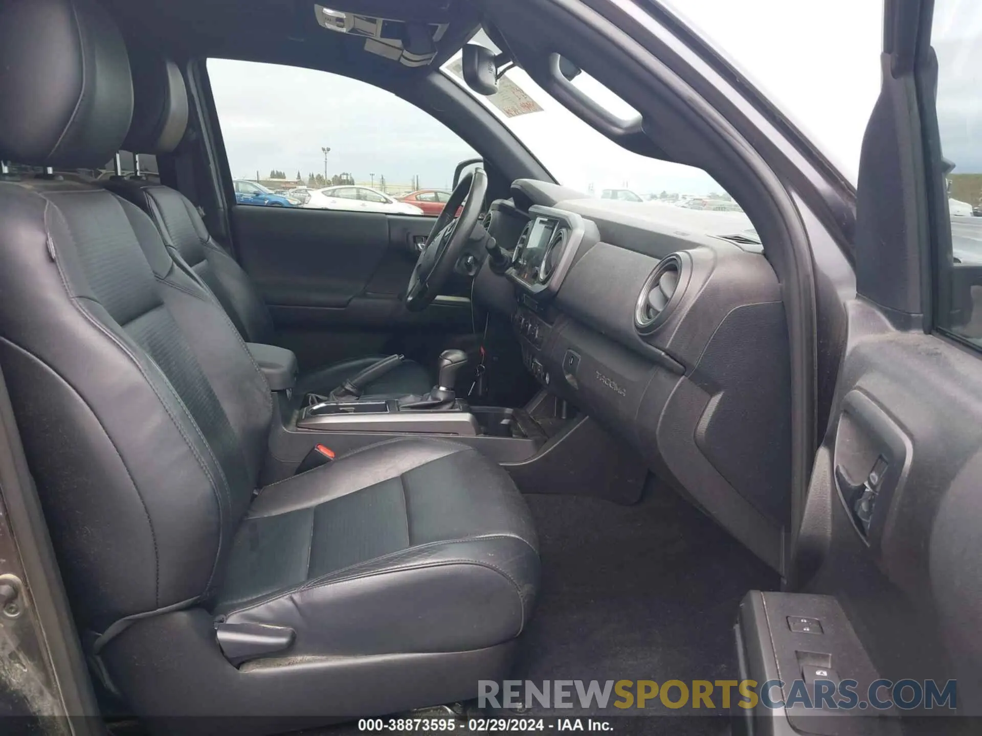 5 fotografías del automóvil dañado 3TMDZ5BN7KM073296 TOYOTA TACOMA 2019