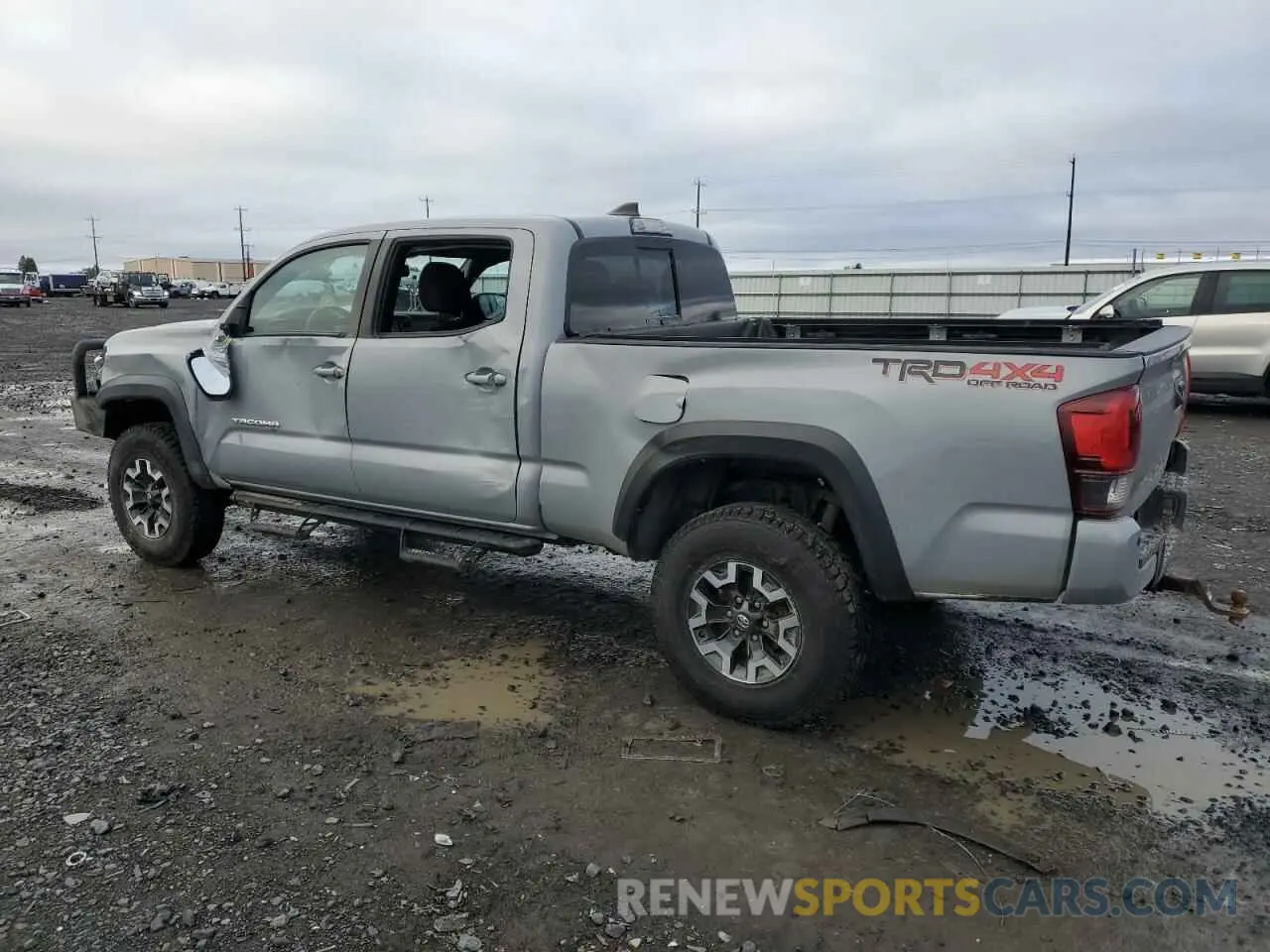 2 fotografías del automóvil dañado 3TMDZ5BN8KM063697 TOYOTA TACOMA 2019