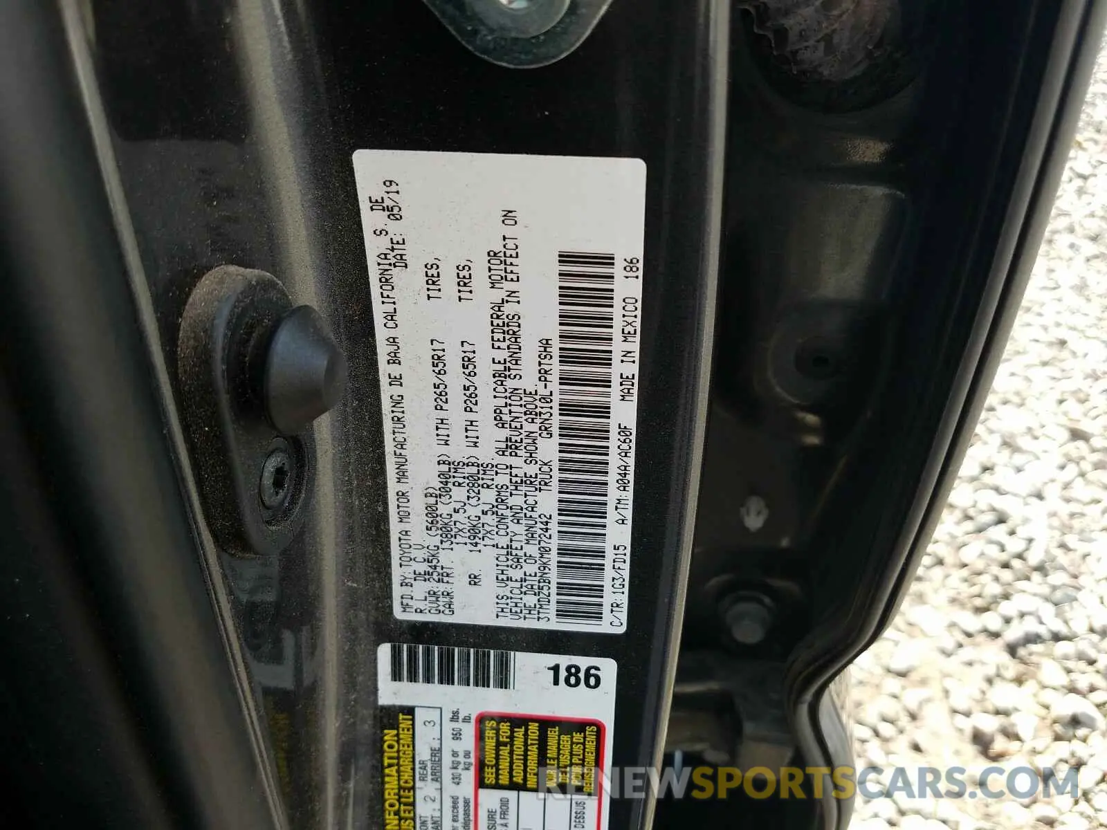 10 fotografías del automóvil dañado 3TMDZ5BN9KM072442 TOYOTA TACOMA 2019