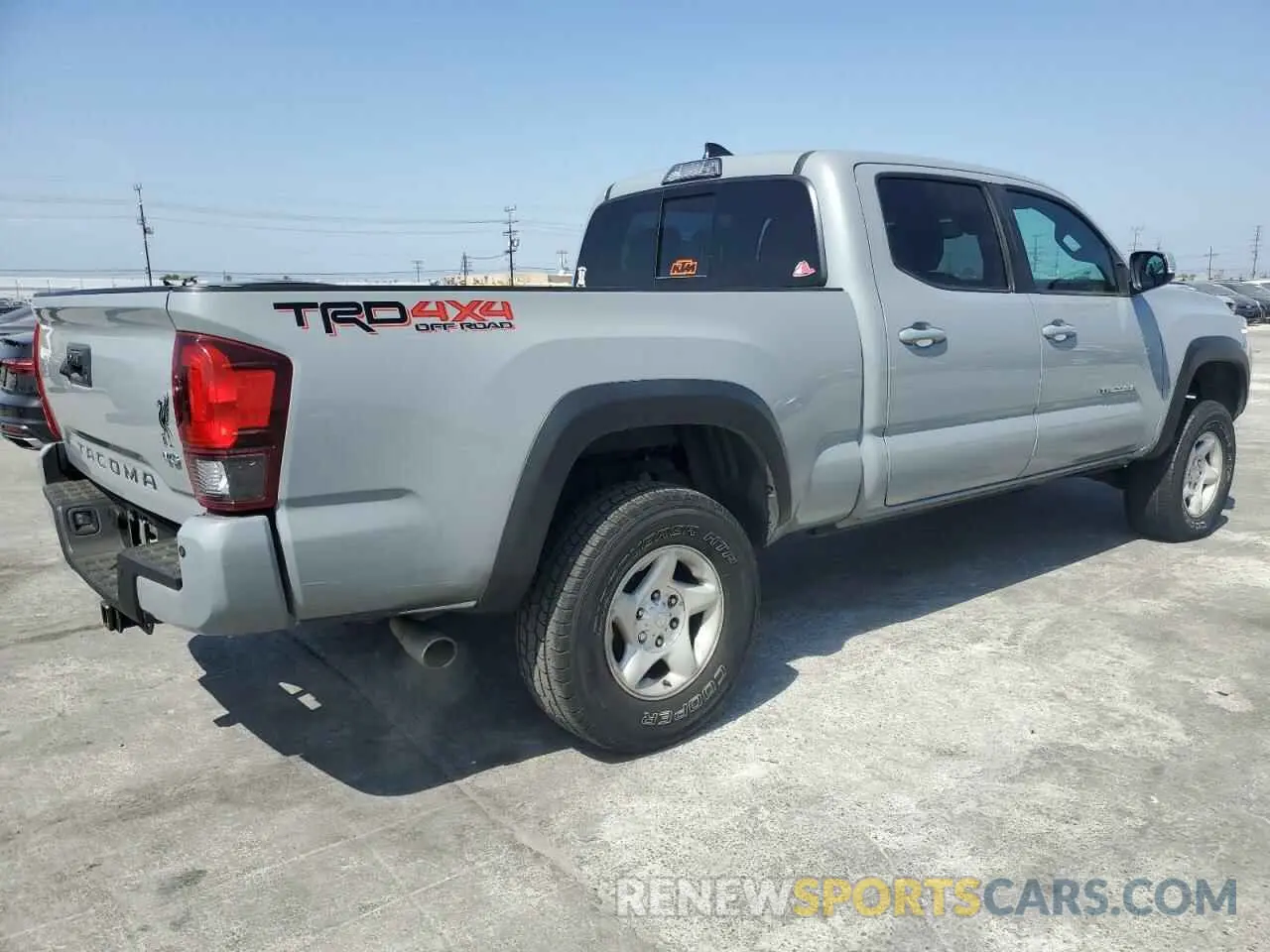 3 fotografías del automóvil dañado 3TMDZ5BN9KM074238 TOYOTA TACOMA 2019