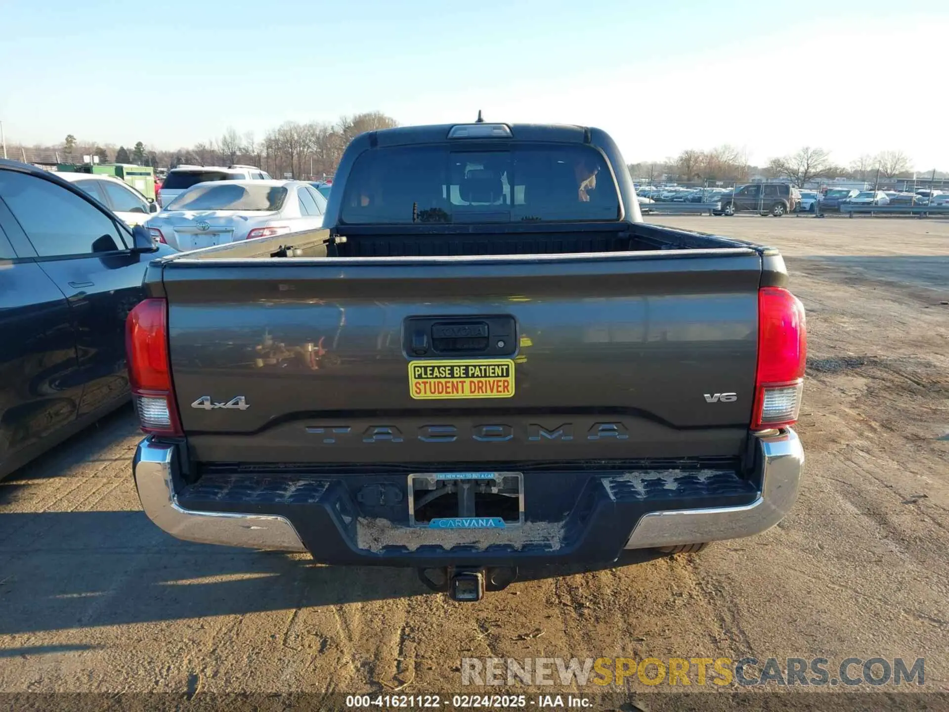 16 fotografías del automóvil dañado 3TMDZ5BNXKM057223 TOYOTA TACOMA 2019
