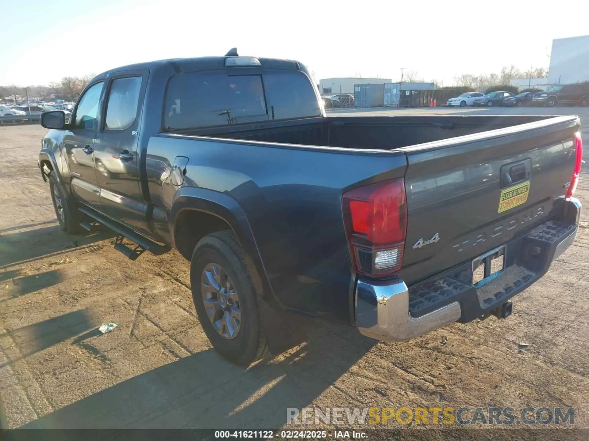 3 fotografías del automóvil dañado 3TMDZ5BNXKM057223 TOYOTA TACOMA 2019