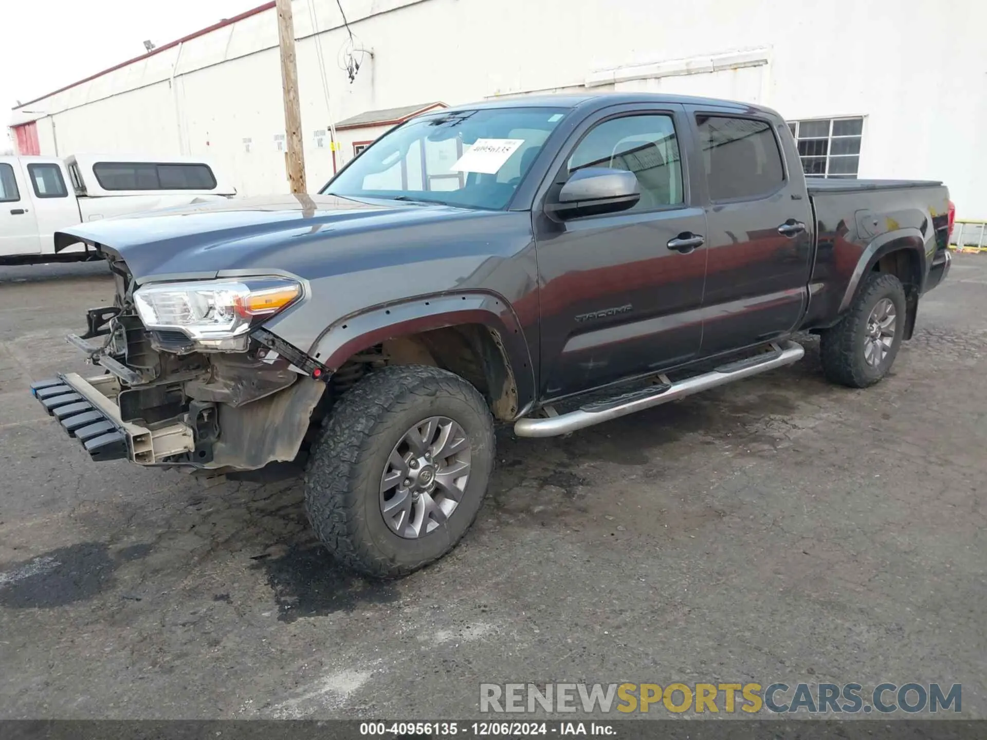 2 fotografías del automóvil dañado 3TMDZ5BNXKM061353 TOYOTA TACOMA 2019