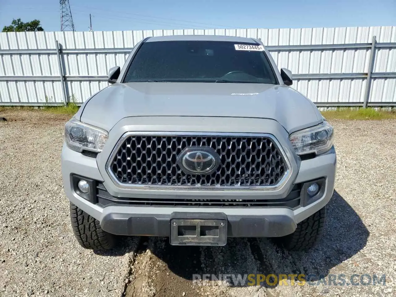 5 fotografías del automóvil dañado 3TMDZ5BNXKM069808 TOYOTA TACOMA 2019