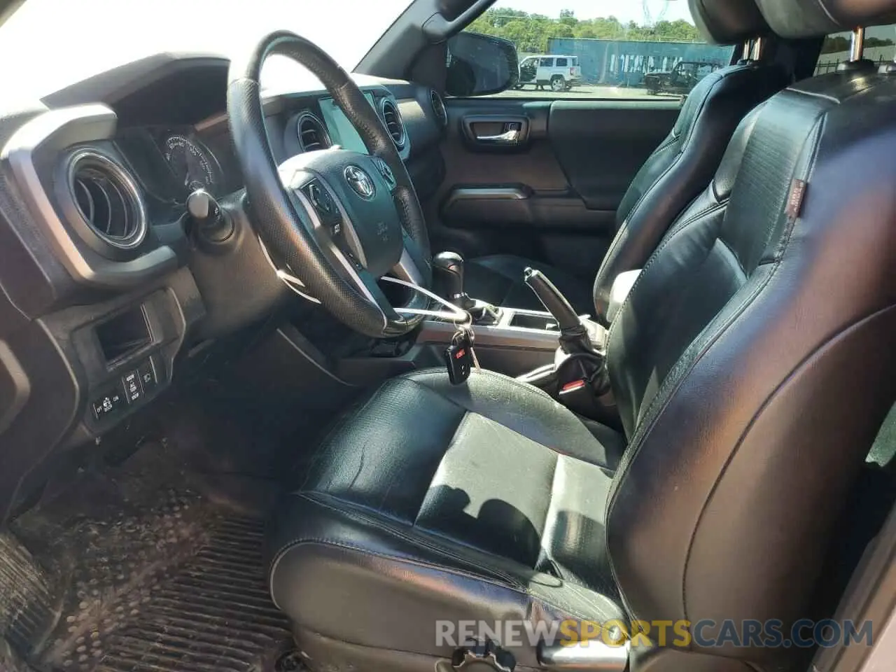7 fotografías del automóvil dañado 3TMDZ5BNXKM069808 TOYOTA TACOMA 2019