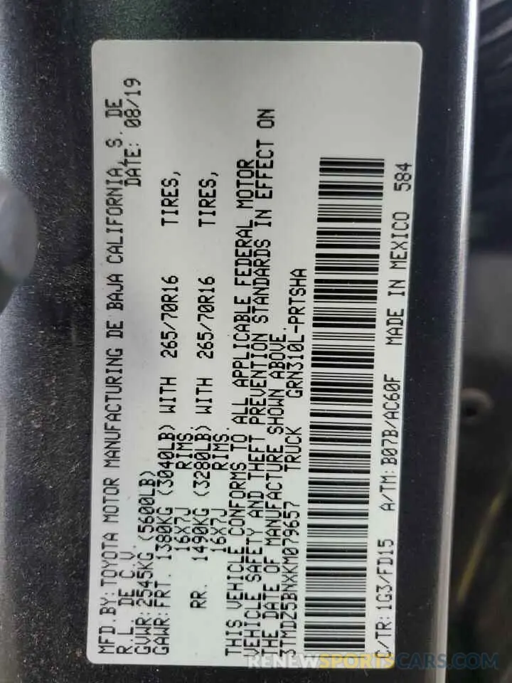 12 fotografías del automóvil dañado 3TMDZ5BNXKM079657 TOYOTA TACOMA 2019