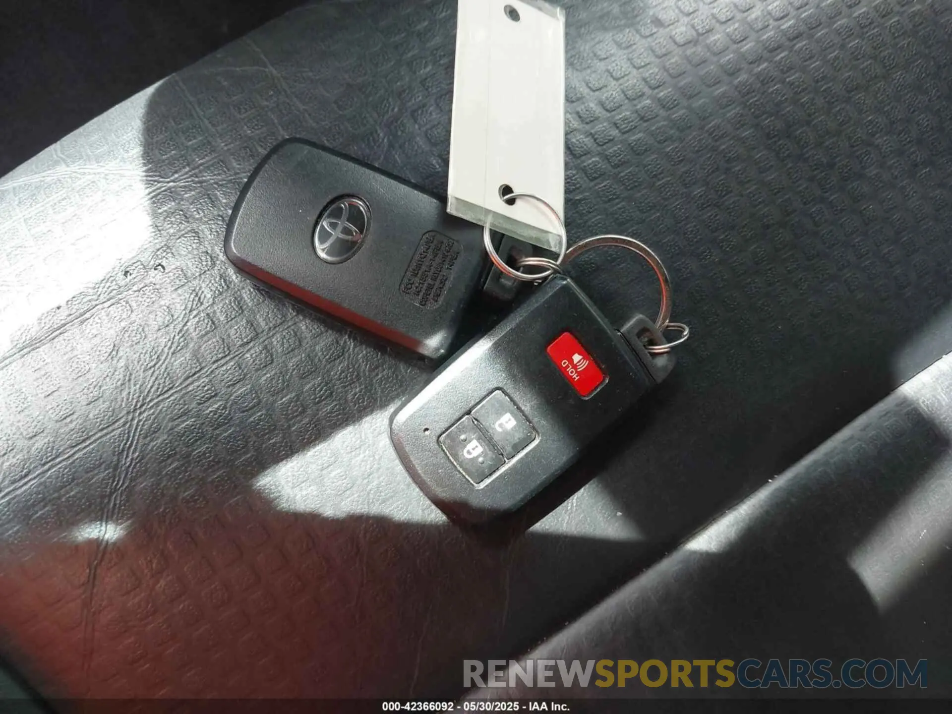 11 fotografías del automóvil dañado 3TMGZ5AN4KM240499 TOYOTA TACOMA 2019