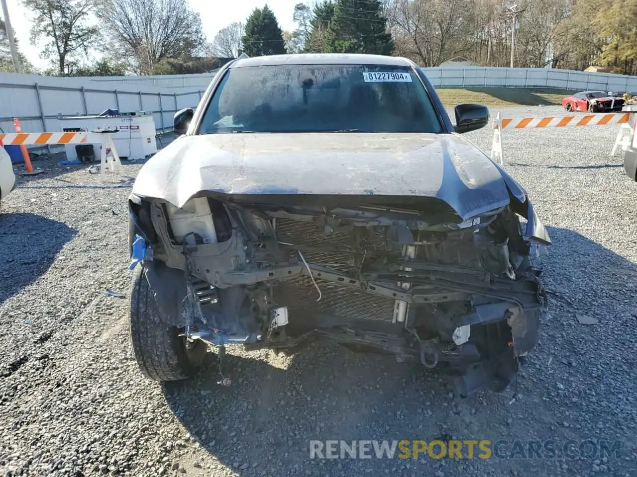 5 fotografías del automóvil dañado 5TFAX5GN0KX147928 TOYOTA TACOMA 2019