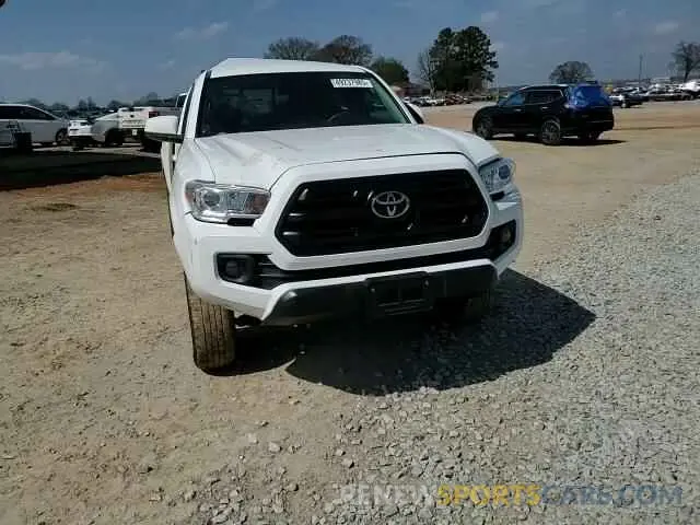 11 fotografías del automóvil dañado 5TFAX5GN0KX155267 TOYOTA TACOMA 2019
