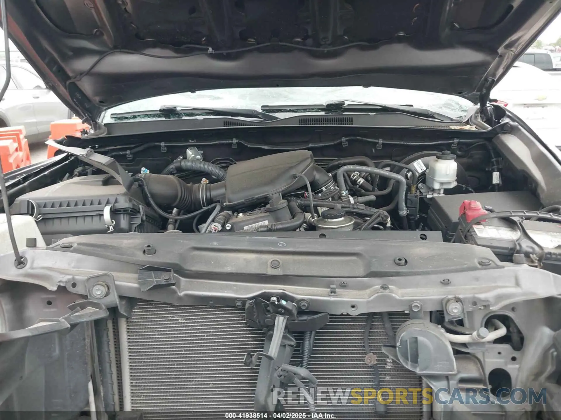 10 fotografías del automóvil dañado 5TFAX5GN1KX139286 TOYOTA TACOMA 2019