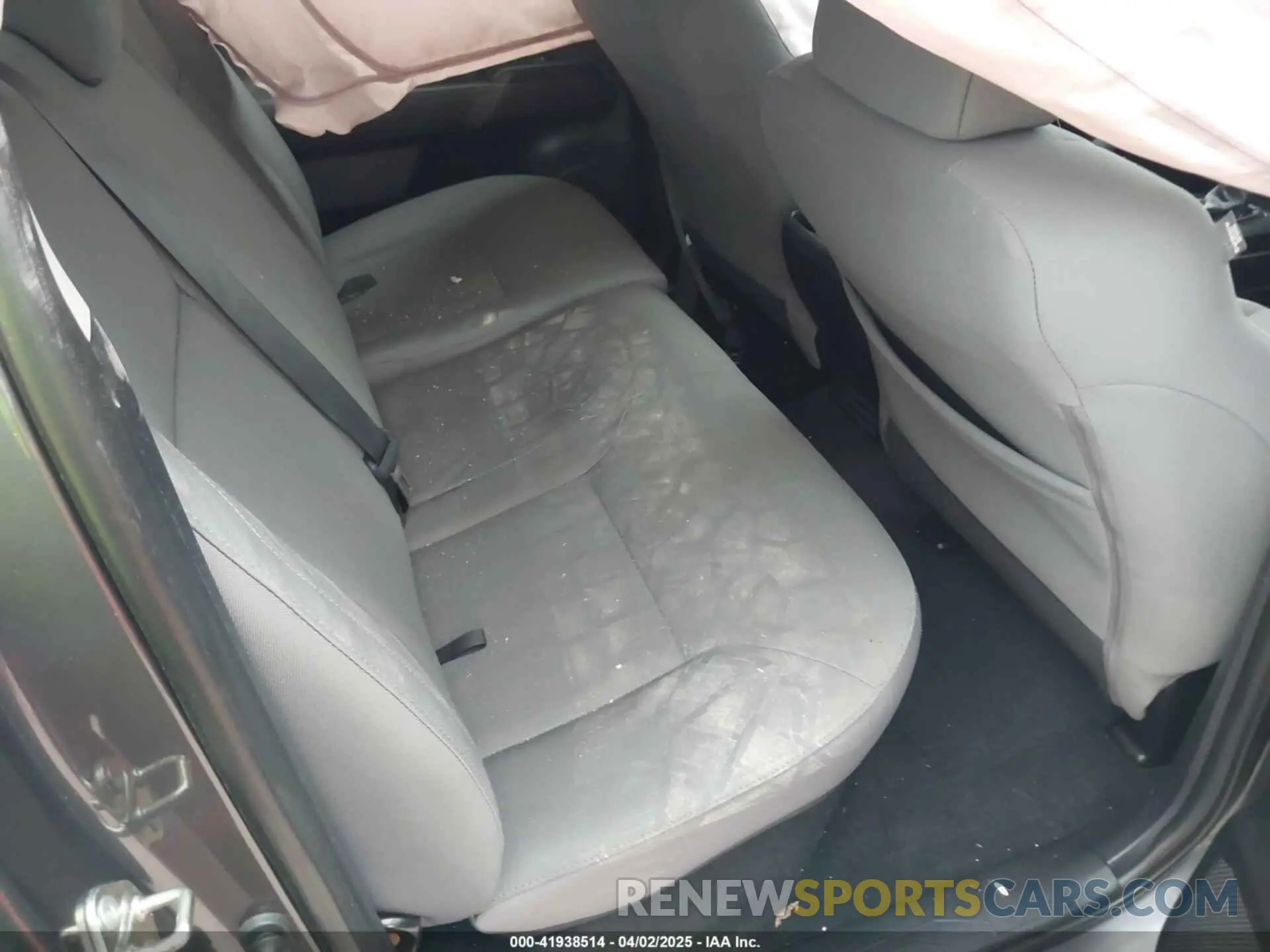 8 fotografías del automóvil dañado 5TFAX5GN1KX139286 TOYOTA TACOMA 2019