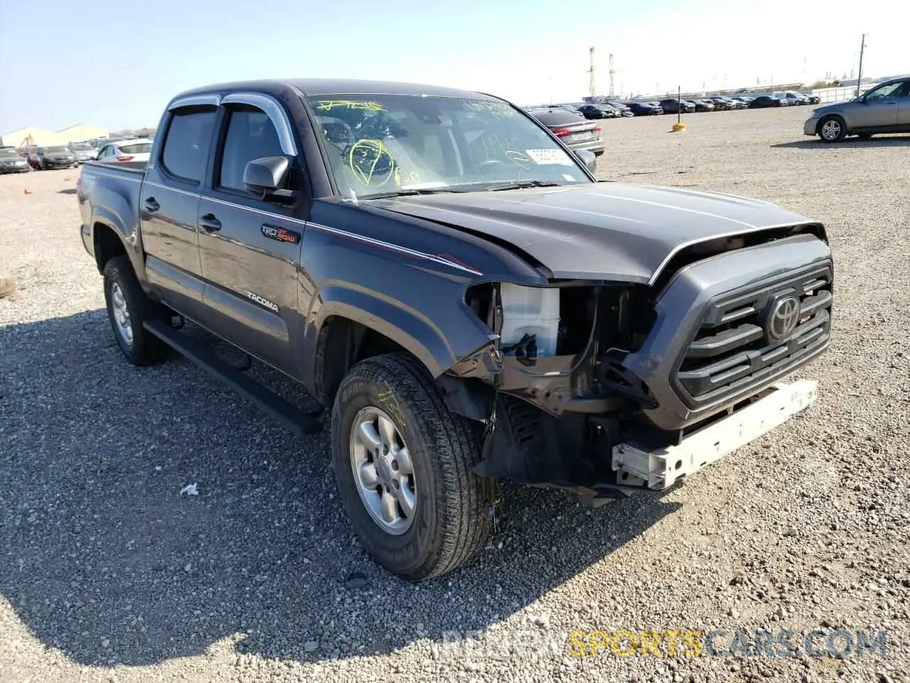 1 fotografías del automóvil dañado 5TFAX5GN2KX137885 TOYOTA TACOMA 2019