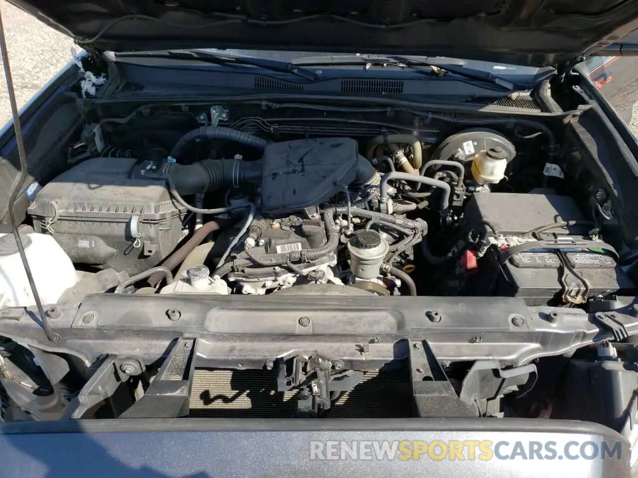 7 fotografías del automóvil dañado 5TFAX5GN2KX137885 TOYOTA TACOMA 2019