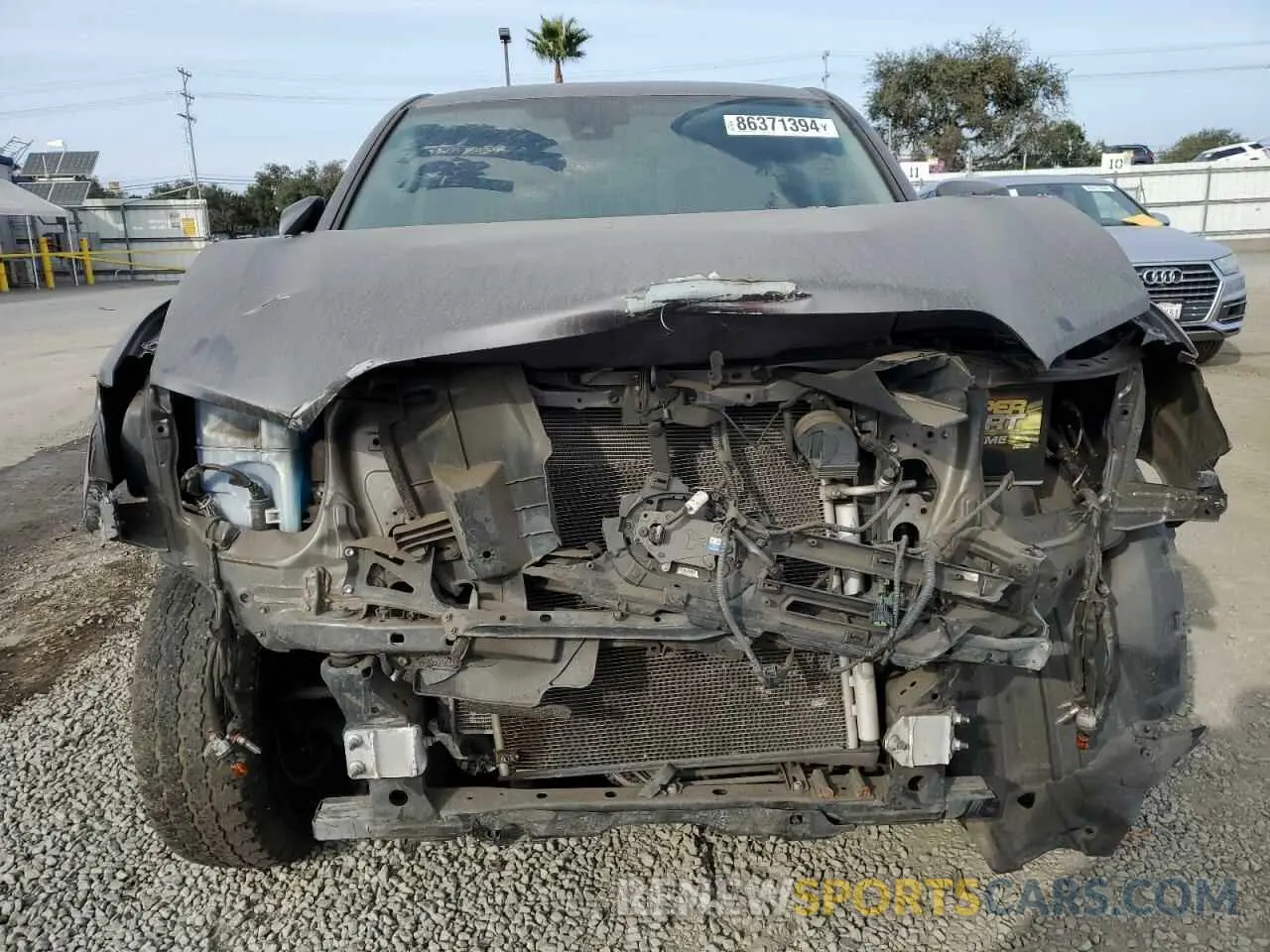 5 fotografías del automóvil dañado 5TFAX5GN2KX141595 TOYOTA TACOMA 2019