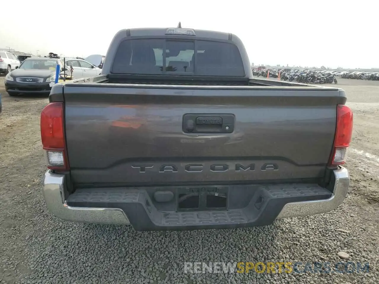 6 fotografías del automóvil dañado 5TFAX5GN2KX141595 TOYOTA TACOMA 2019