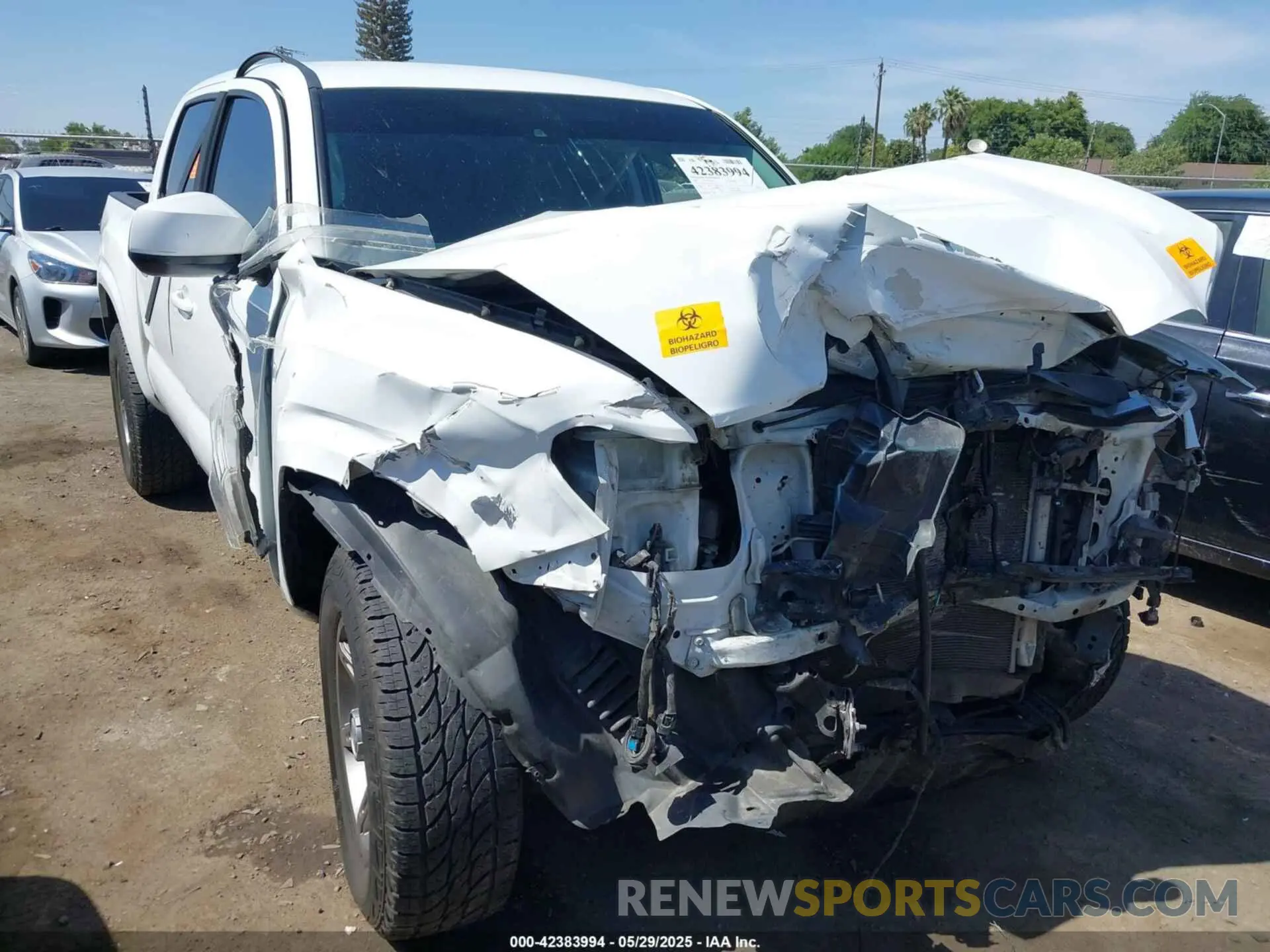 6 fotografías del automóvil dañado 5TFAX5GN2KX144352 TOYOTA TACOMA 2019
