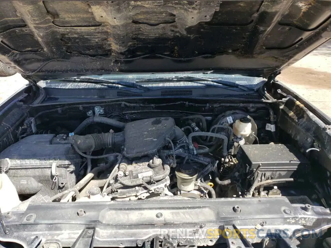 11 fotografías del automóvil dañado 5TFAX5GN2KX149521 TOYOTA TACOMA 2019