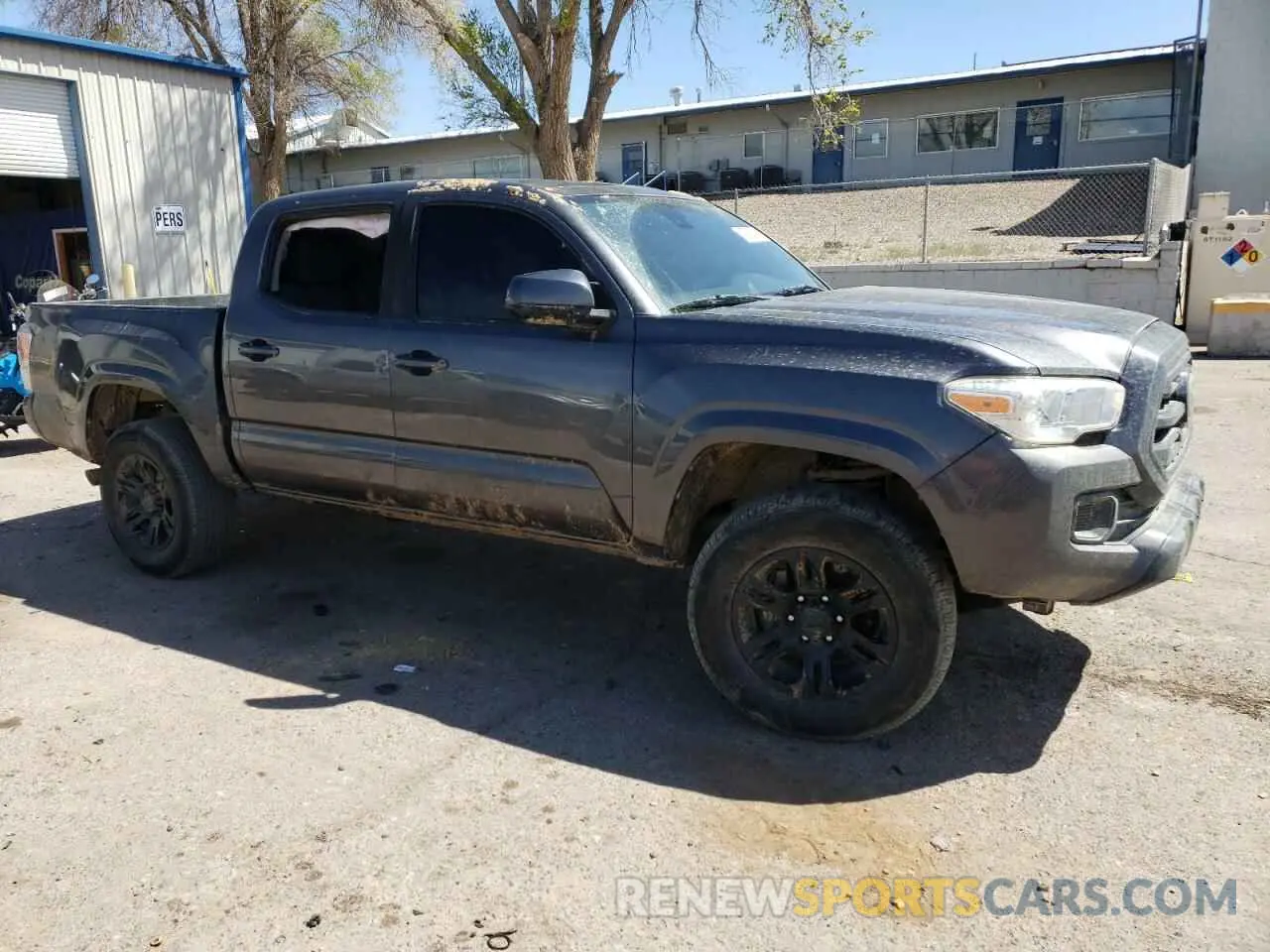 4 fotografías del automóvil dañado 5TFAX5GN2KX149521 TOYOTA TACOMA 2019