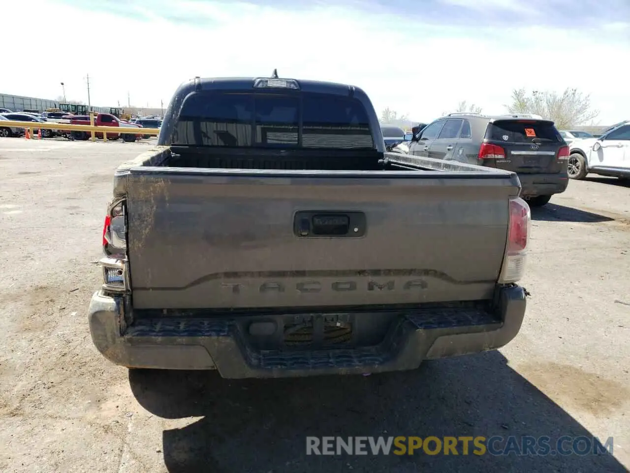 6 fotografías del automóvil dañado 5TFAX5GN2KX149521 TOYOTA TACOMA 2019