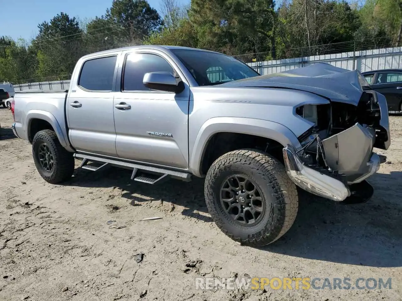 4 fotografías del automóvil dañado 5TFAX5GN2KX155755 TOYOTA TACOMA 2019