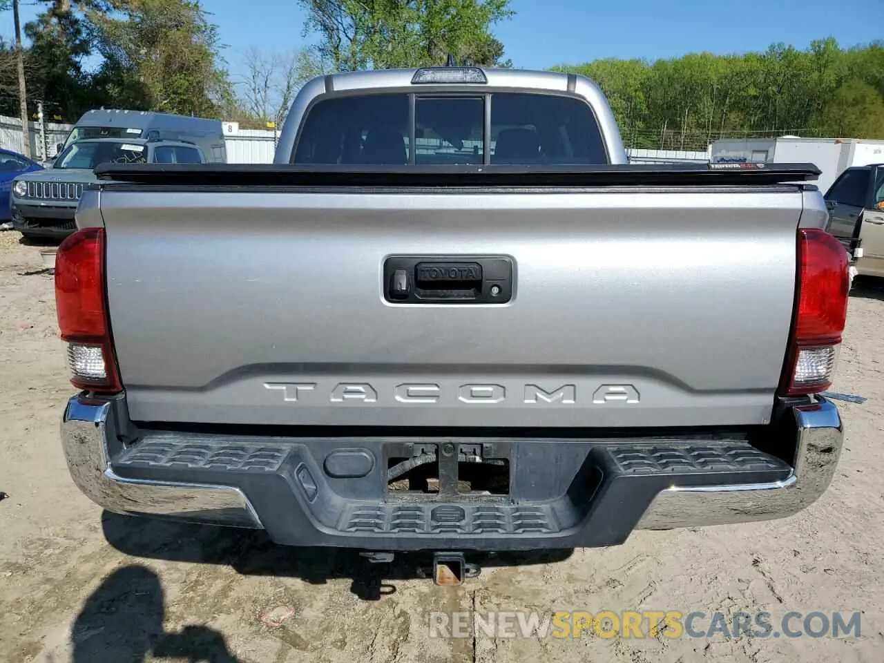6 fotografías del automóvil dañado 5TFAX5GN2KX155755 TOYOTA TACOMA 2019