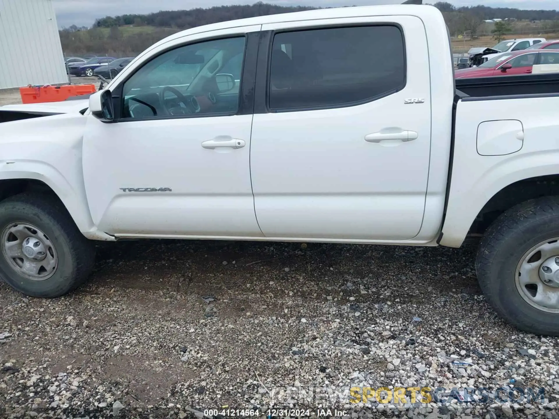 15 fotografías del automóvil dañado 5TFAX5GN3KX152055 TOYOTA TACOMA 2019