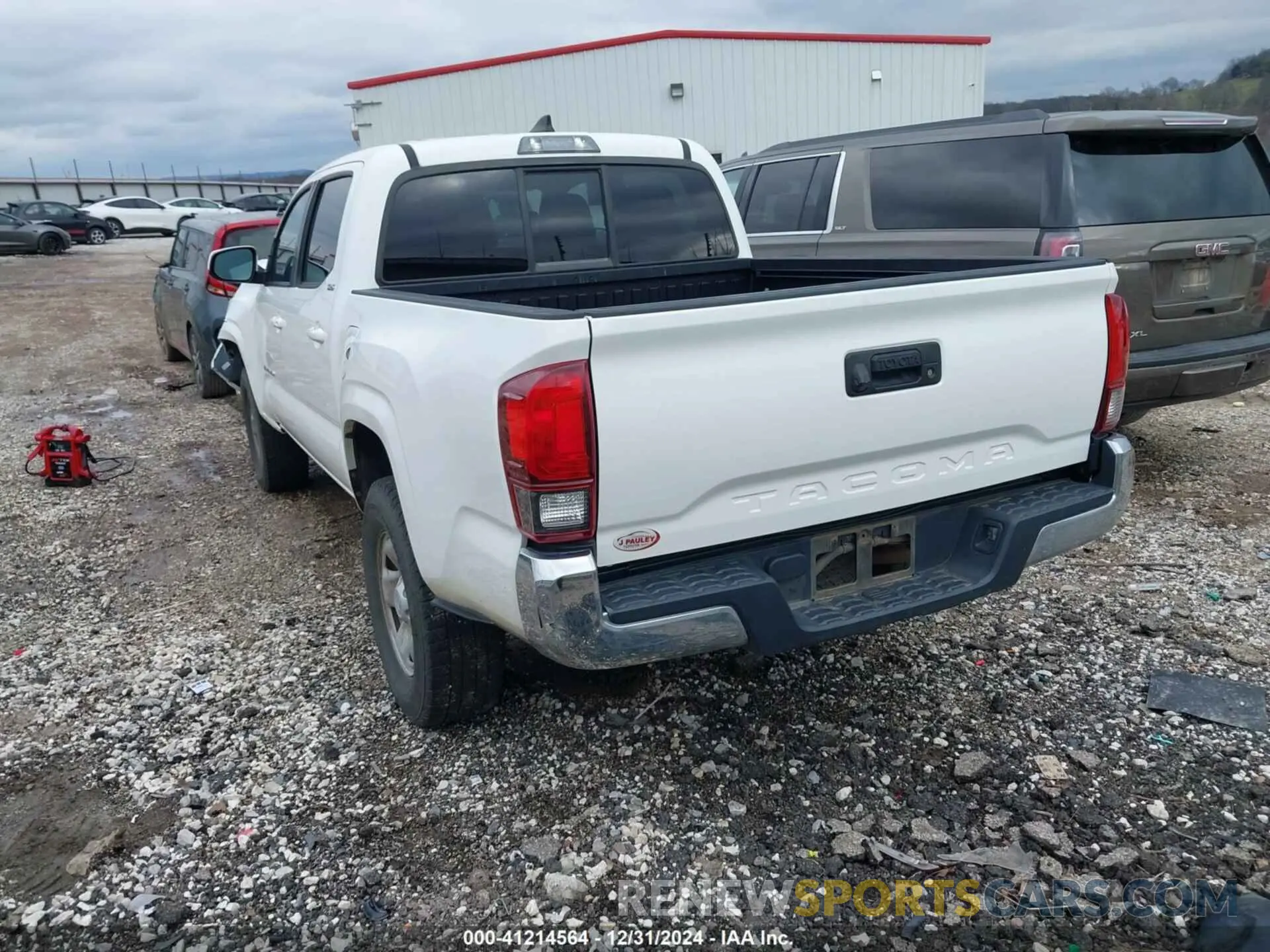 3 fotografías del automóvil dañado 5TFAX5GN3KX152055 TOYOTA TACOMA 2019