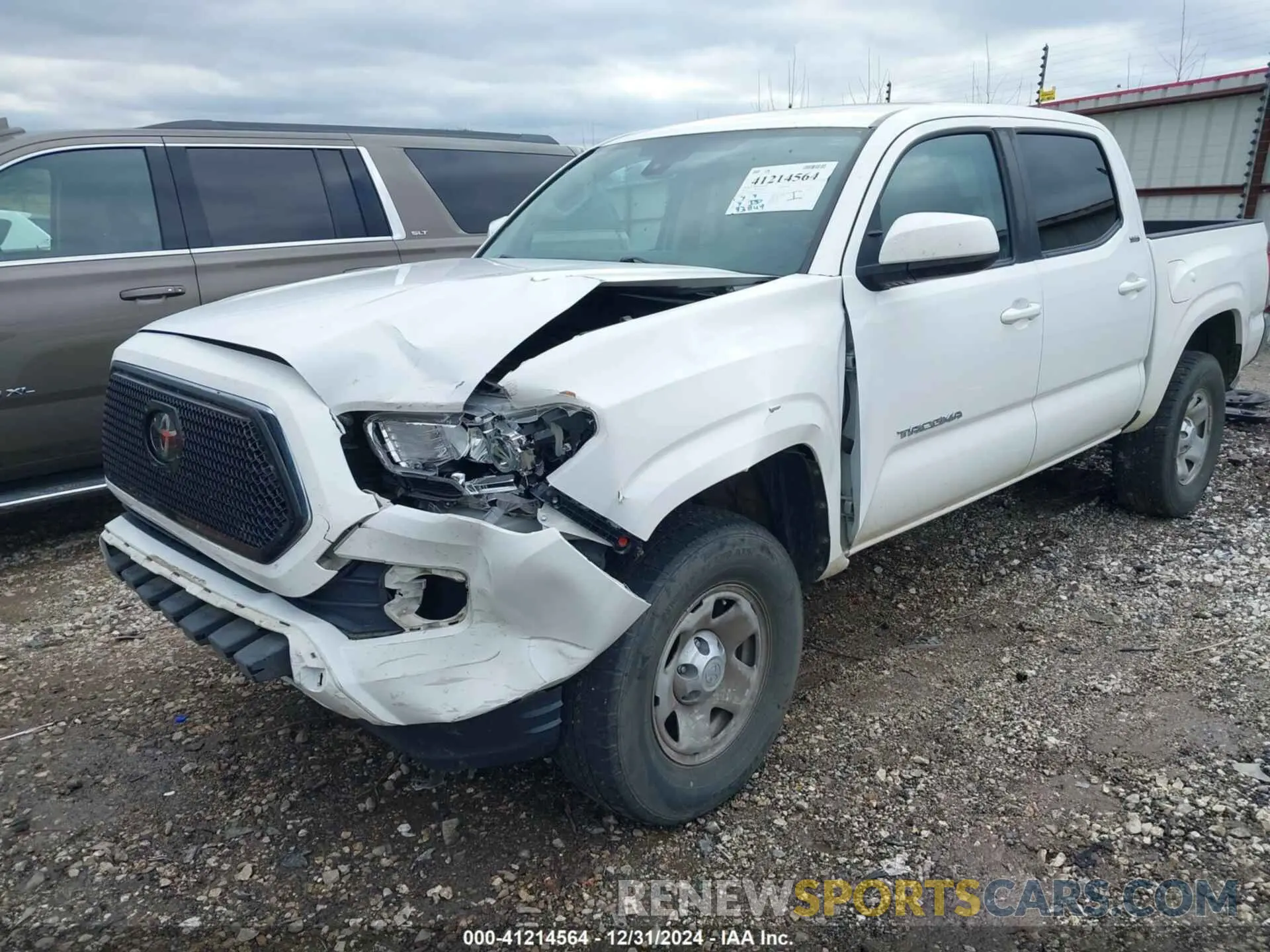 6 fotografías del automóvil dañado 5TFAX5GN3KX152055 TOYOTA TACOMA 2019